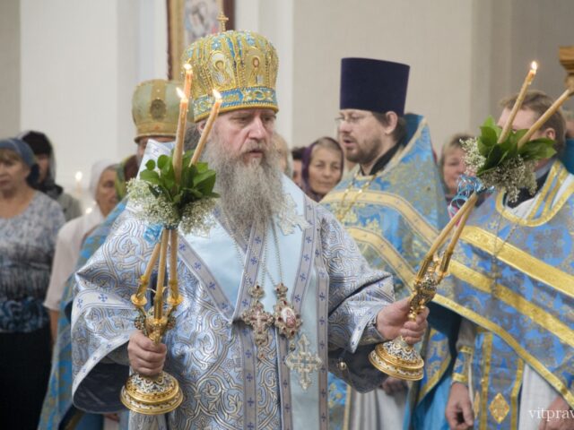Архиерейское служение в праздник Успения Божией Матери в кафедральном соборе города Витебска. Фоторепортаж