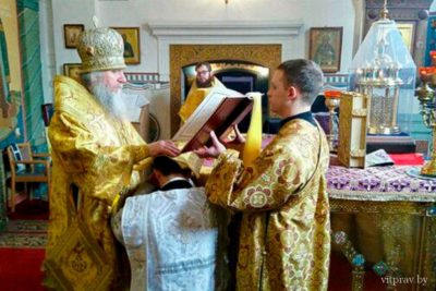 Архиепископ Димитрий возглавил Божественную литургию в Свято-Покровском соборе города Витебска