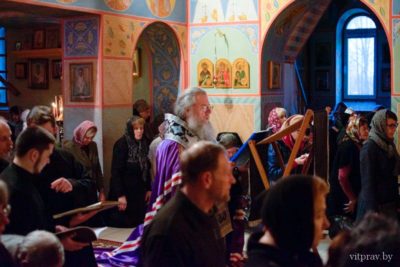 В среду первой седмицы Великого поста архиепископ Димитрий возглавил великое повечерие в храме святого Георгия Победоносца города Витебска 