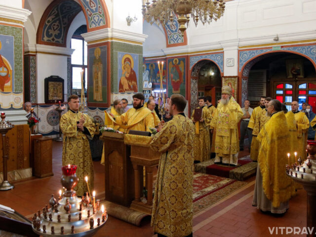 В праздник Рождества Иоанна Крестителя архиепископ Димитрий совершил Литургию в Свято-Покровском соборе города Витебска