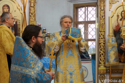 В праздник Казанской иконы Божией Матери архиепископ Димитрий совершил Литургию в храме святой великомученицы Ирины