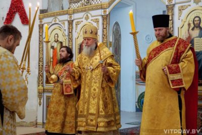 В канун Недели о мытаре и фарисее архиепископ Димитрий совершил всенощное бдение в храме великомученицы Ирины города Москвы