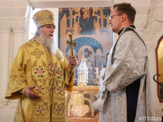 В Неделю 14-ю по Пятидесятнице архиепископ Димитрий совершил Литургию в Свято-Покровском соборе города Витебска