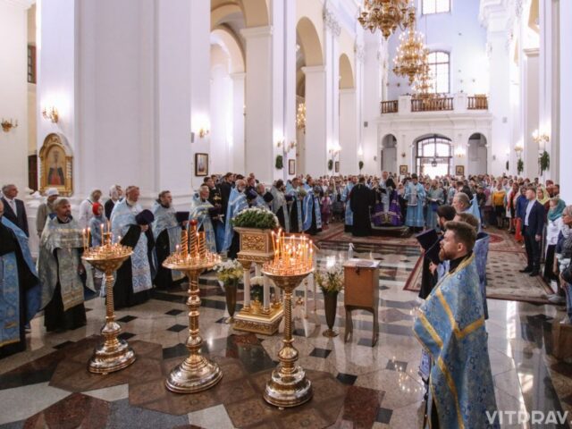 В Свято-Успенском кафедральном соборе города Витебска состоялся всегородской молебен на начало нового учебного года