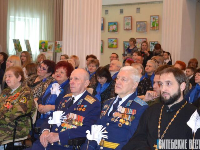 В Витебске прошло торжественное мероприятие «Есть такая профессия – Родину защищать!»