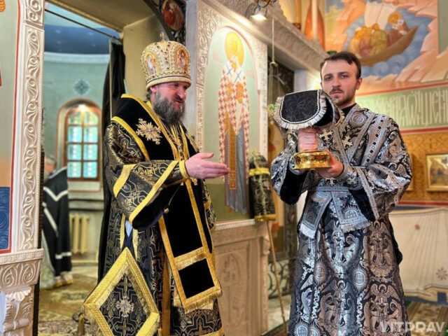 В пятницу 1-й седмицы Великого поста епископ Евсевий совершил Литургию Преждеосвященных Даров в храме святого великомученика Георгия Победоносца города Витебска