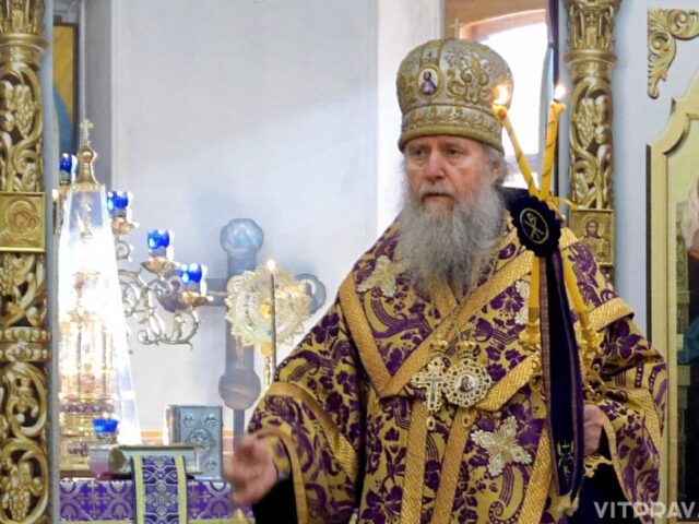 В Неделю 5-ю Великого поста архиепископ Димитрий совершил Литургию в храме святой великомученицы Ирины города Москвы