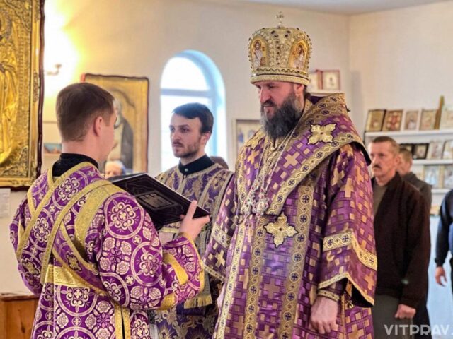 В Неделю 5-ю Великого поста епископ Евсевий совершил Литургию в храме святителя Николая Чудотворца города Сенно