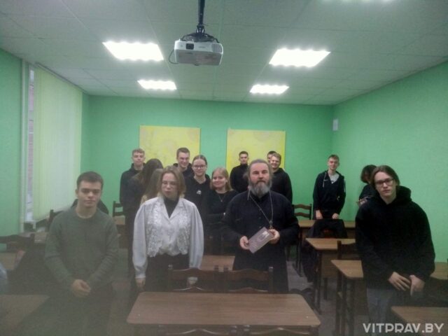 Протоиерей Сергий Захаров провел беседу по Символу веры со студентами МИТСО
