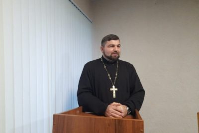 Протоиерей Сергий Лешкевич принял участие в едином дне информирования в Лепельском районном отделе по ЧС