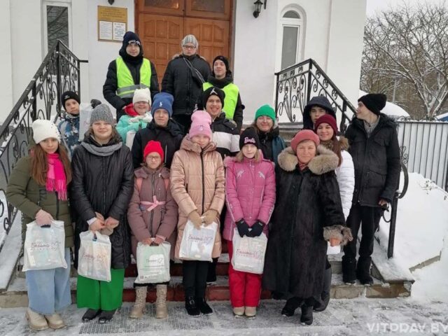 Директор воскресной школы прихода храма иконы Божией Матери "Целительница" Вера Гончарова провела занятие с учащимися специальной школы № 26 Витебска