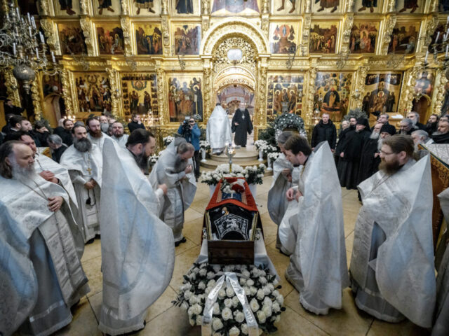 Архиепископ Витебский и Оршанский Димитрий молился на отпевании новопреставленного архимандрита Илии (Рейзмира) в Троице-Сергиевой Лавре