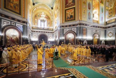 Архиепископ Витебский и Оршанский Димитрий сослужил Святейшему Патриарху Кириллу на Литургии в Храме Христа Спасителя перед открытием XXXII Международных Рождественских чтений
