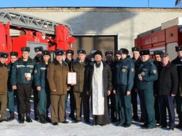 Протоиерей Николай Кисель принял участие в торжественном мероприятии ко Дню спасателя 25-летию органов и подразделений по ЧС