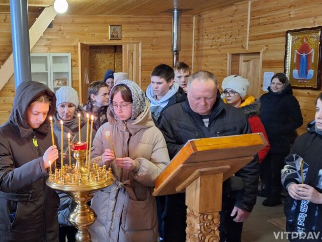 Дети из сельских школ Городокского района посетили храм святителя Николая Чудотворца в Меже