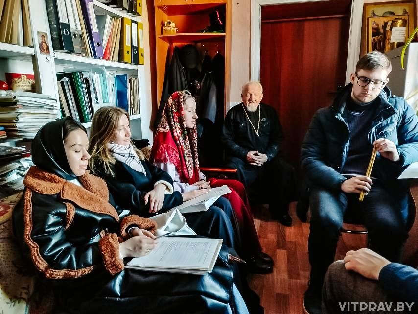 В Чашниках состоялось собрание молодежного братства прихода храма Преображения Господня