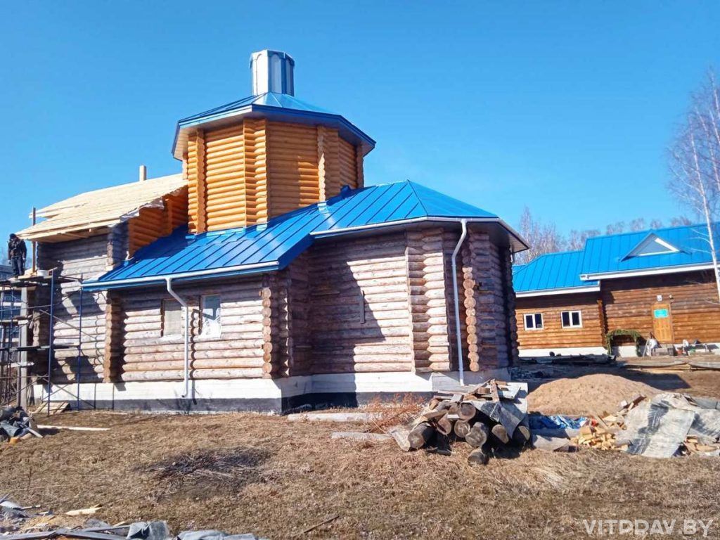 В поселке Витьба иерей Николай Дубенецкий провел чин освящения магазина