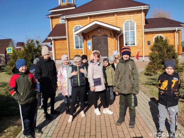 Учащиеся Копысской средней школы посетили храм Преображения Господня г. п. Копысь