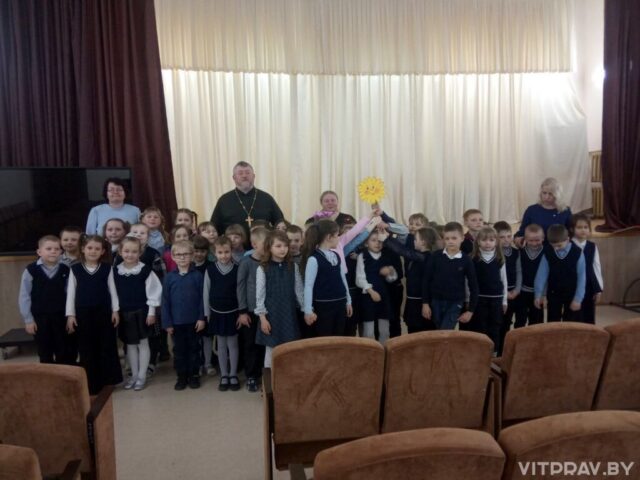 Беседа "Будем добрыми и человечными" прошла в Городокской средней школе № 2