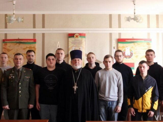 Протоиерей Виталий Кисель принял участие в Дне призывника в Бешенковичах