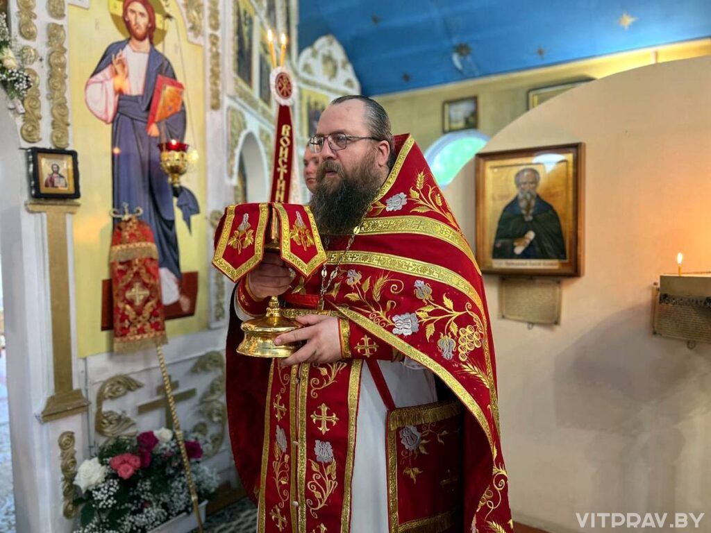 В понедельник Светлой седмицы епископ Евсевий совершил Литургию в Георгиевском храме Витебска