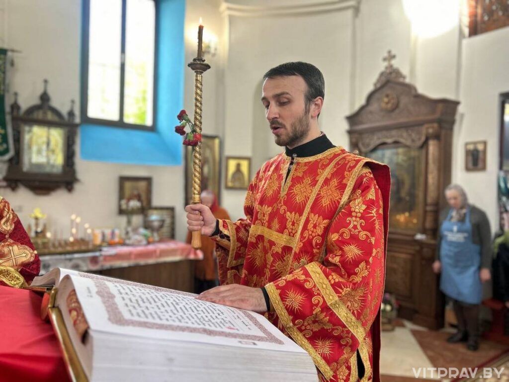 В среду Светлой седмицы епископ Евсевий совершил Литургию в храме Рождества Божией Матери Орши