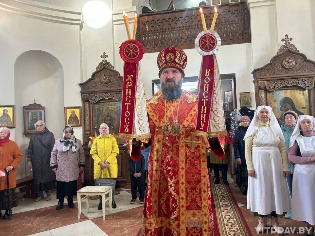 В среду Светлой седмицы епископ Евсевий совершил Литургию в храме Рождества Божией Матери Орши