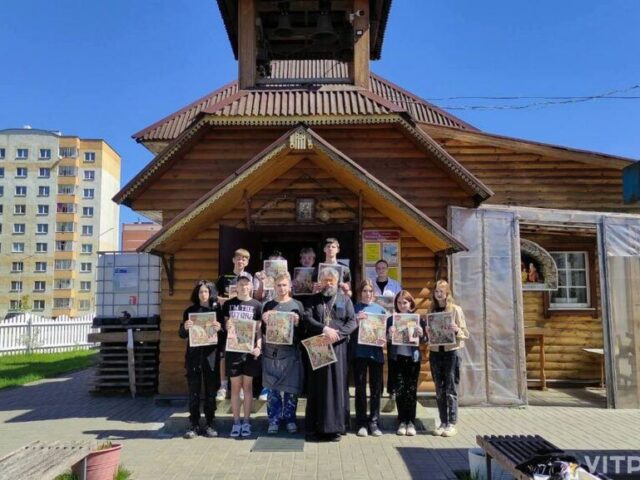 Отряд волонтеров "Доброе сердце" поучаствовал в республиканской акции "Восстановление святынь Беларуси"
