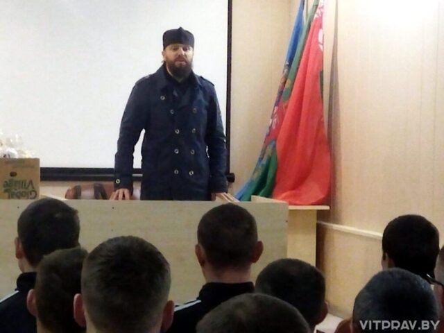 В праздник Пасхи диакон Александр Гончарук посетил ИУОТ № 9 г. Витебска
