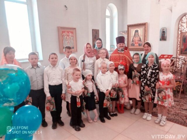 Пасхальный утренник состоялся в Никольском храме г. п. Шумилино