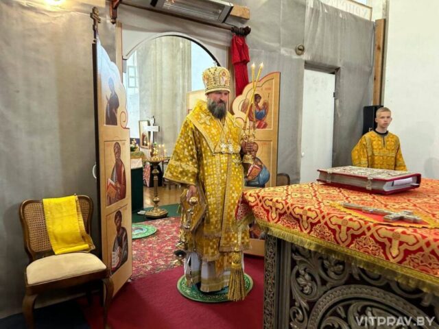 Епископ Евсевий совершил Литургию в храме Святой Живоначальной Троицы аг. Улла