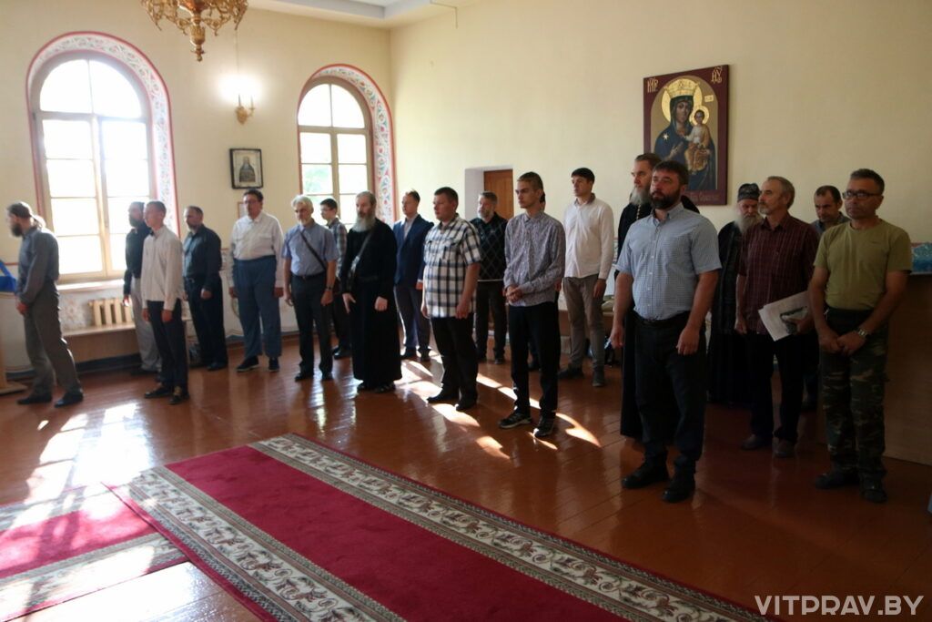 Архиепископ Димитрий возглавил молебное пение перед началом вступительных испытаний Витебской духовной семинарии 