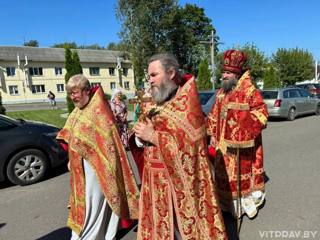 Епископ Евсевий возглавил престольное торжество в храме великомученика и целителя Пантелеимона Витебска