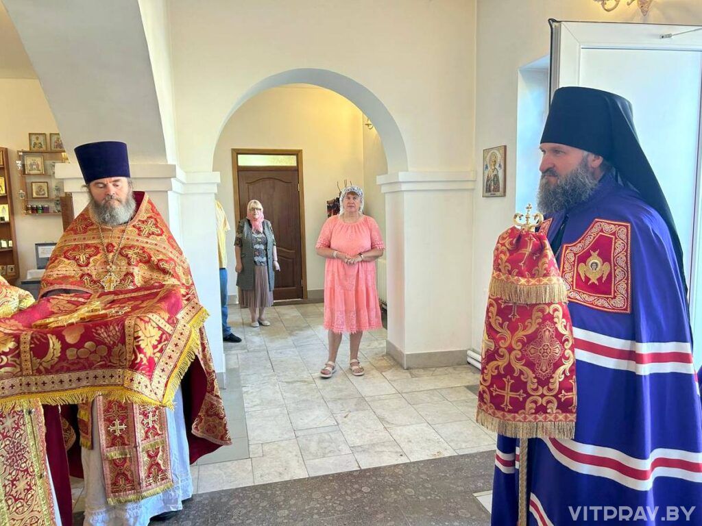 Епископ Евсевий возглавил престольное торжество в храме великомученика и целителя Пантелеимона Витебска