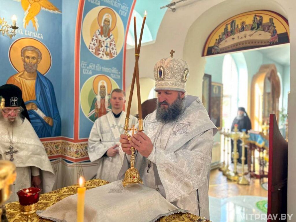 Епископ Евсевий совершил освящение престола в храме Казанской иконы Божией Матери в Свято-Троицком Марковом монастыре Витебска