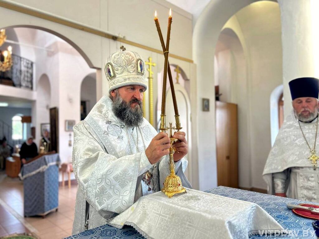 Епископ Евсевий возглавил Литургию в Успенском монастыре Орши