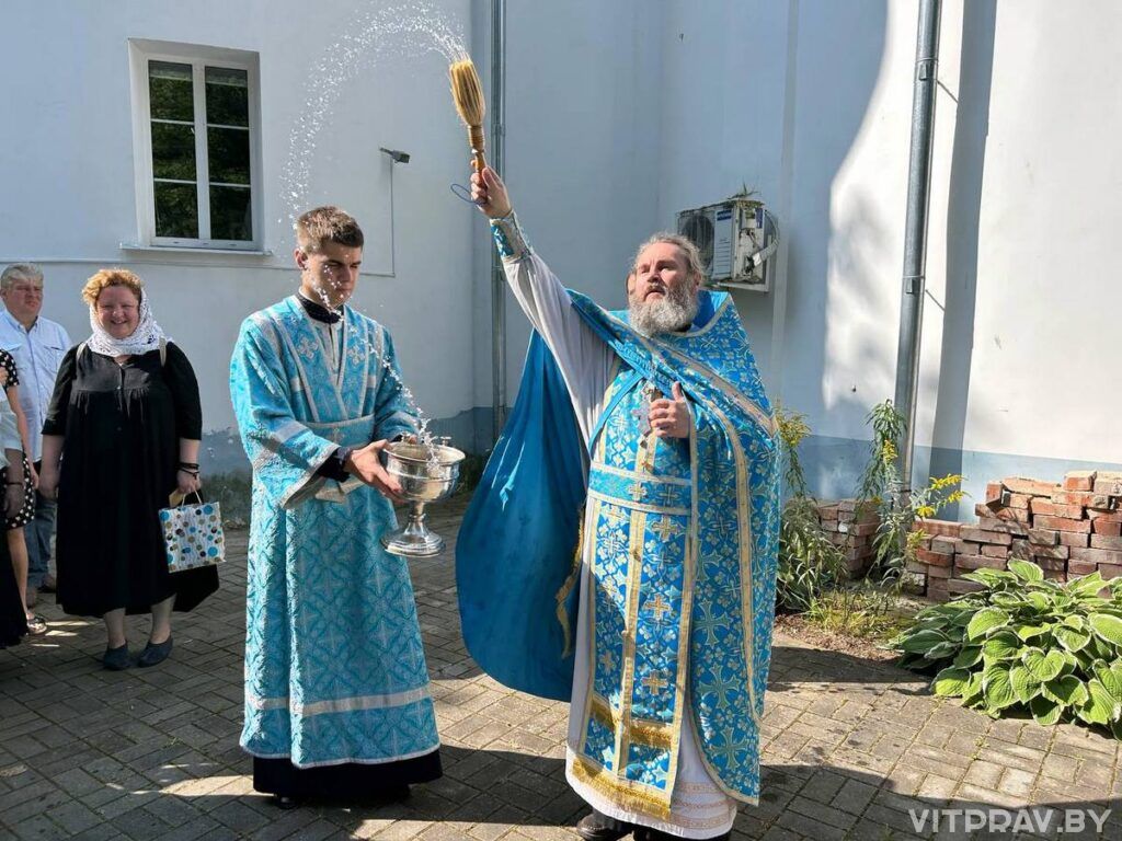 Епископ Евсевий возглавил престольный праздник в Успенском храме Витебска