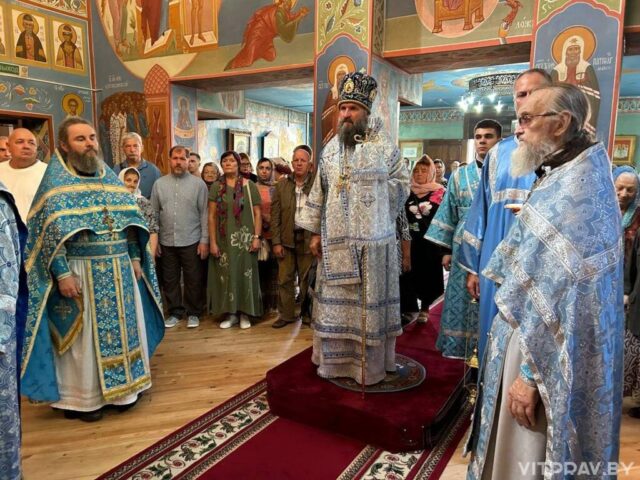 Епископ Евсевий возглавил престольный праздник в Успенском храме Витебска