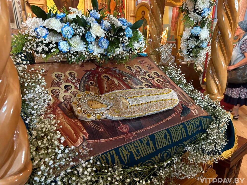 Епископ Евсевий возглавил престольный праздник в Успенском храме Витебска