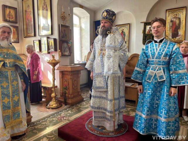 Епископ Евсевий совершил Литургию в Свято-Духовом монастыре Витебска