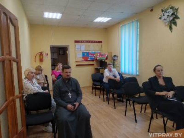 Иерей Михаил Машлякевич принял участие в заседании руководителей организаций сельисполкома агрогородка Вороны
