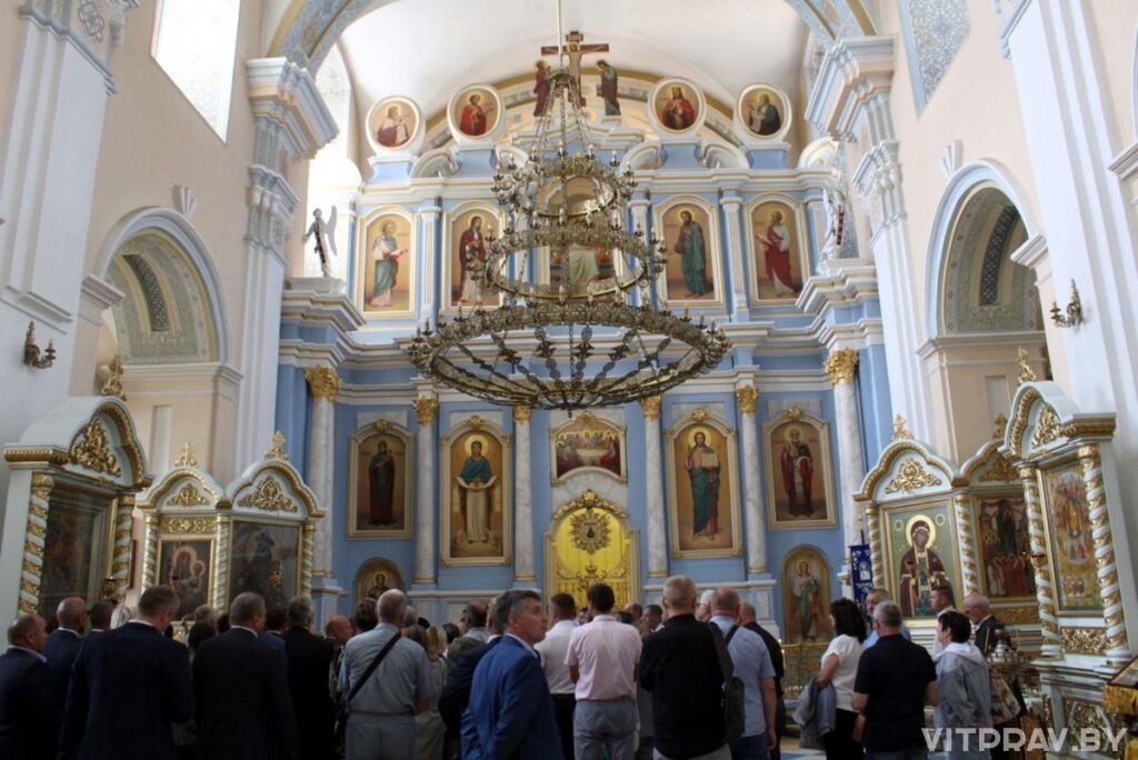 Состоялась экскурсия по Свято-Покровскому монастырю г. Толочина для специалистов жилищно-коммунального хозяйства