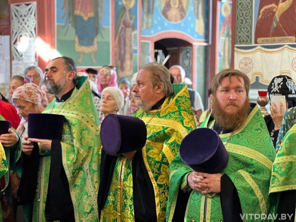 В Покровский кафедральный собор был принесен ковчег с частицей мощей преподобной Евфросинии Полоцкой