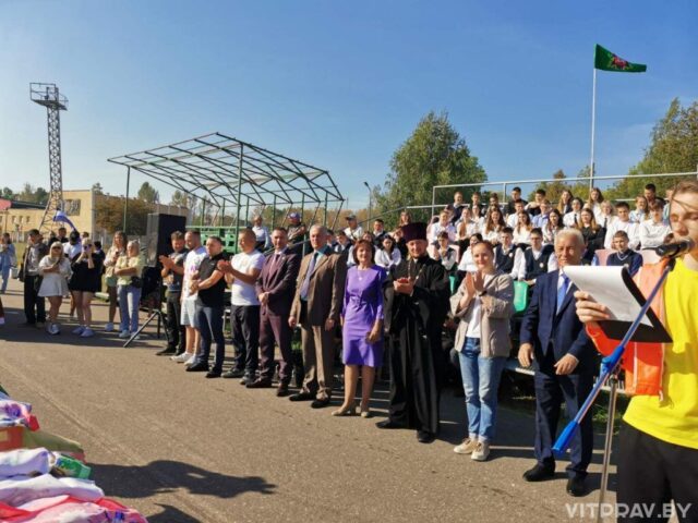 Протоиерей Владимир Кожановский принял участие в торжественном открытии VII открытого кубка Чашникского района по футболу среди юношей Беларуси и России