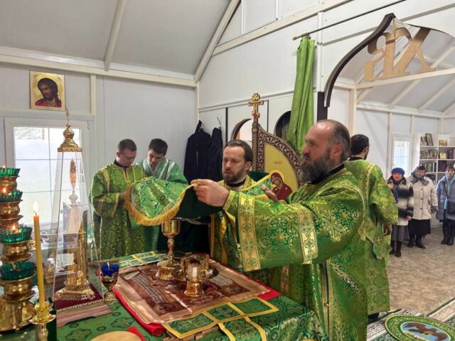 В Неделю 20-ю по Пятидесятнице епископ Евсевий возглавил престольный праздник в храме прп. Иова Почаевского д. Бабиничи