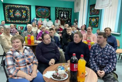 Диакон Григорий Окунев принял участие в празднике, посвященном Международному дню инвалидов