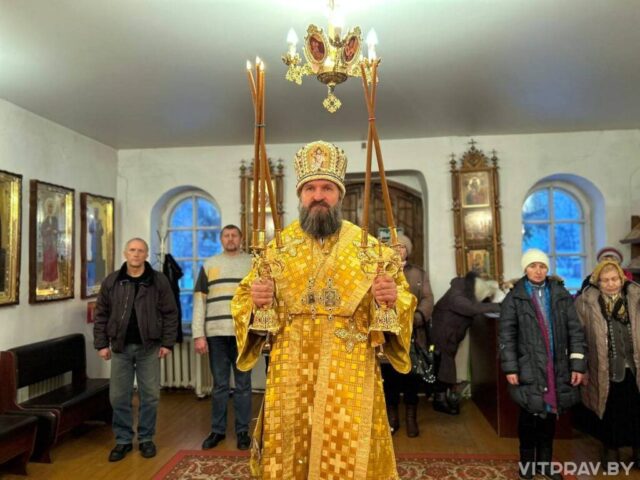 Епископ Евсевий совершил Литургию в храме святых апостолов Петра и Павла д. Сураж
