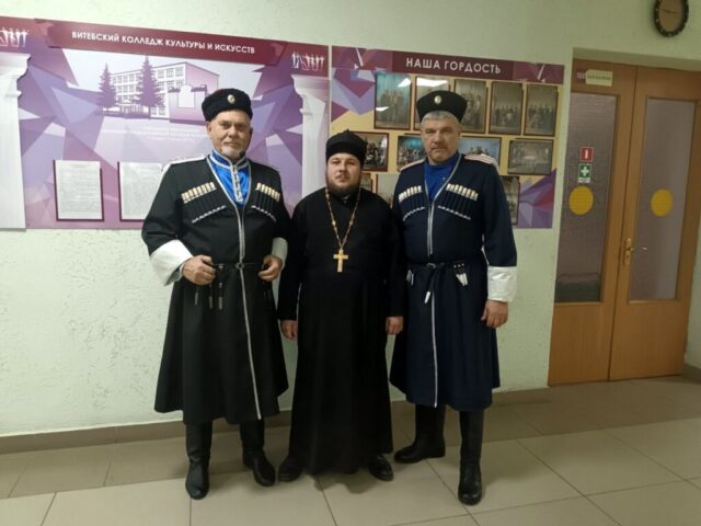 Иерей Андрей Ярмольчук произнес напутственное слово на концерте, приуроченном к Международному дню инвалидов