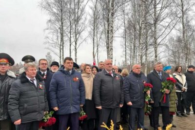«Памяти павших, во славу живых!»