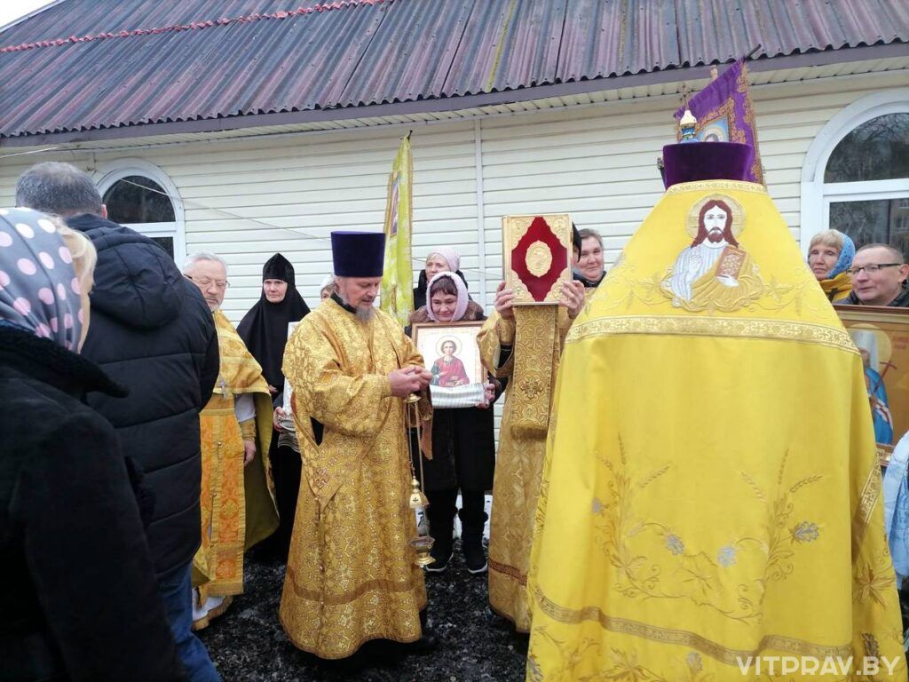 В храме святителя Николая Чудотворца Новолукомля прошел престольный праздник